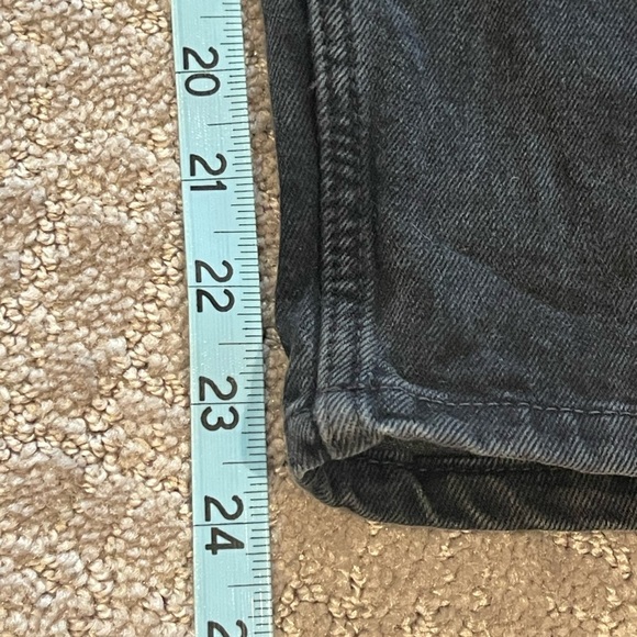 Everlane The Curvy Cheeky Women's Jeans, Washed Black , 26 Crop, High Waisted - Picture 11 of 15